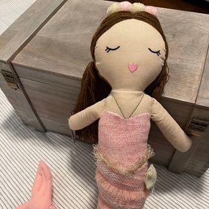Beautiful NWT Mermaid doll by MudPie.